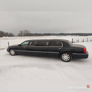 Limuzyna Lincoln Town Car Kristal 7,5m