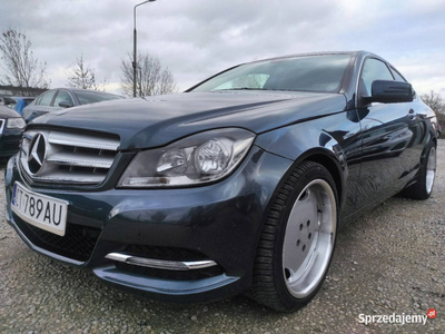 Mercedes C 220 STAN BDN zarejestrowany mały przebieg W204 (…