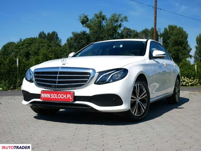 Mercedes E-klasa 2.0 diesel 194 KM 2017r. (Goczałkowice-Zdrój)