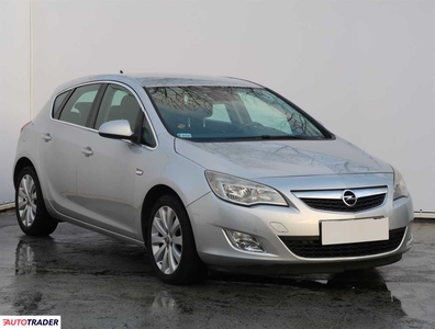 Opel Astra 1.6 113 KM 2010r. (Piaseczno)