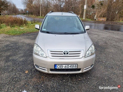 Toyota Avensis Verso 2.0D