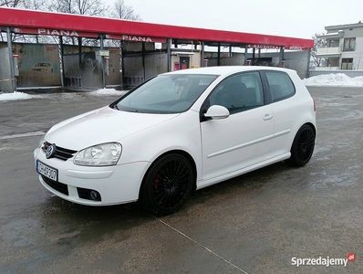 VW Golf V 2.0, Super stan, niski przebieg