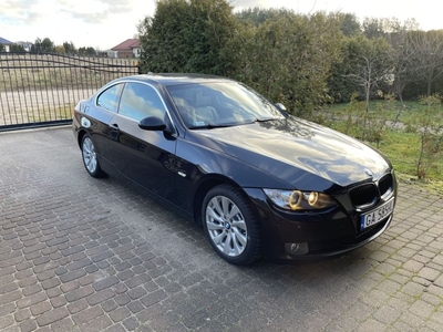 BMW Seria 3 325i xDrive Coupe