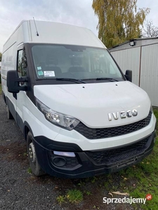 Iveco Daily VI 2.3 d hi-matic automat blaszak z hakiem