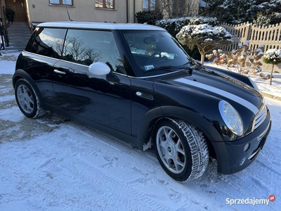 Mini Cooper 1.6 benzyna