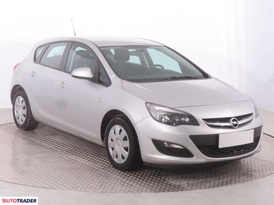 Opel Astra 1.6 113 KM 2015r. (Piaseczno)