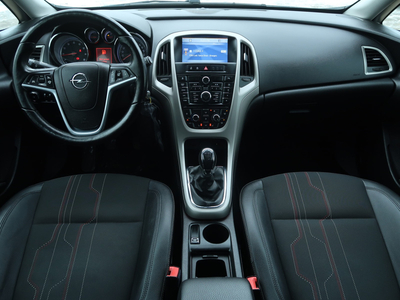 Opel Astra 2012 1.6 T 181356km Kombi