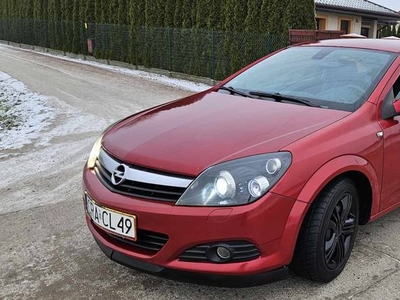 Opel Astra GTC 1.9 diesel 2005rok klima 120KM !!!