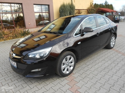 Opel Astra J IV 1.4 T LPG