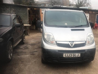 Opel Vivaro 2.0 DCI 2013 9 Osobowy