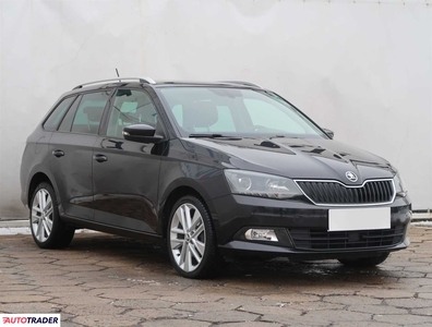 Skoda Fabia 1.2 108 KM 2015r. (Piaseczno)