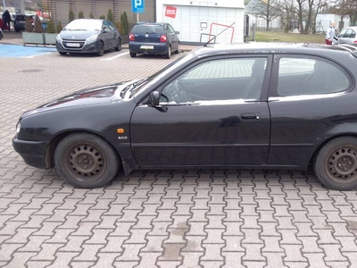 Toyota Corolla 2.0D + komplet kół letnich