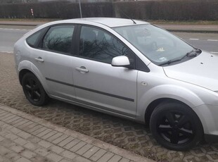 Ford Focus mk2 1.6 benzyna