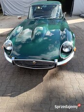 Jaguar e-type serie 3 British Racing Green