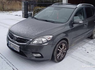 Kia Ceed SW 1.6 Crdi kolor grafitowy