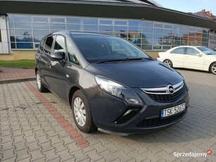 Opel Zafira C 2015 2.0 CDTI 130KM 7 osób 2 kluczyki