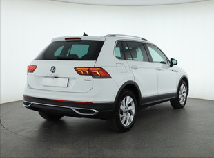 Volkswagen Tiguan 2022 2.0 TSI 16404km SUV