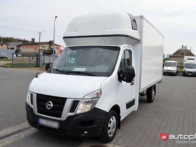 Nissan nv400