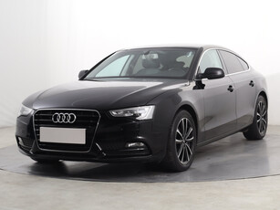 Audi A5 2014 1.8 TFSI 200166km Sport