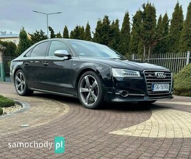 Audi S8 Inne