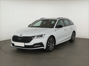 Skoda Octavia 2023 1.5 TSI 45730km Kombi