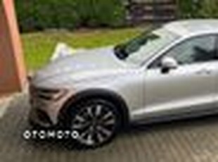 Używany Volvo V60 Cross Country 2020