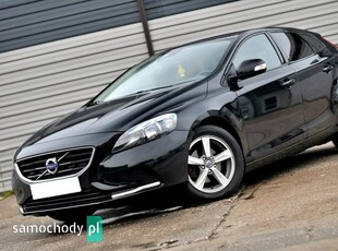 Volvo V40 II