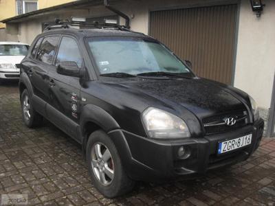 Hyundai Tucson 2.0 CRDI 4X4 zarej. klima halogeny I rej.2005 r.