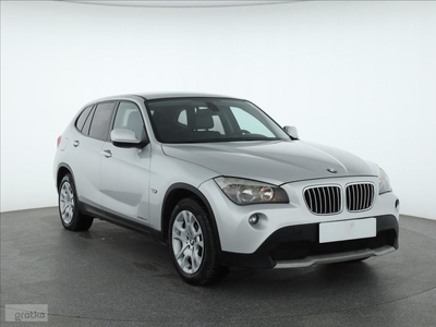 BMW X1 I (E84) , 174 KM, Klimatronic, Tempomat, Parktronic