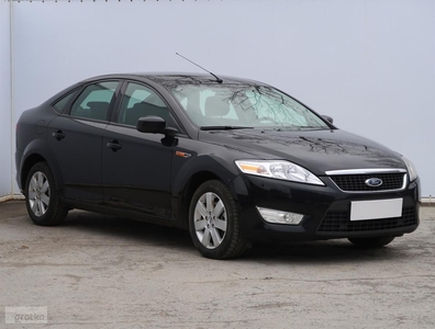 Ford Mondeo VI , Klimatronic, Tempomat, Parktronic, Podgrzewane siedzienia,