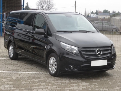 Mercedes-Benz Vito W639 , L2H1, 8 Miejsc