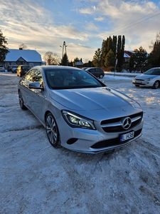 Mercedes CLA C117 Coupe Facelifting 2.0 250 211KM 2017