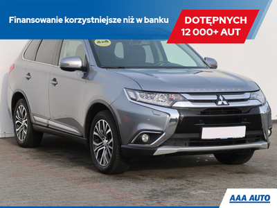 Mitsubishi Outlander III SUV Facelifting 2015 2.0 MIVEC 150KM 2015