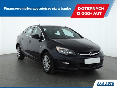 Opel Astra J Sedan 1.4 Turbo ECOTEC 140KM 2018