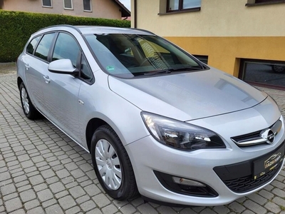 Opel Astra J Sports Tourer Facelifting 1.6 CDTI ecoFLEX 110KM 2015