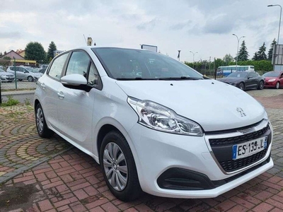 Peugeot 208 I Hatchback 5d Facelifting 1.6 BlueHDi 100KM 2017