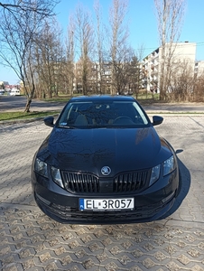 Skoda Octavia III Skoda Octavia 1.5tsi ACT Ambition Salon PL. Black edition