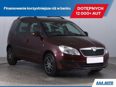 Skoda Roomster Mikrovan Facelifting 1.2 TSI 85KM 2011