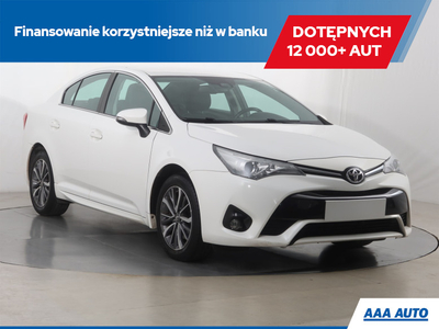 Toyota Avensis III Sedan Facelifting 2015 2.0 D-4D 143KM 2017