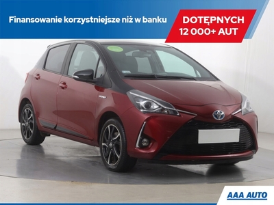 Toyota Yaris III Hatchback 5d Facelifting 2017 1.5 Hybrid 100KM 2018