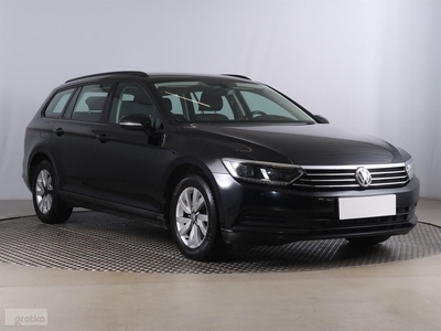 Volkswagen Passat B8 , Salon Polska, Serwis ASO, Navi, Klimatronic, Parktronic,