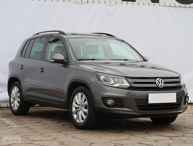 Volkswagen Tiguan , Salon Polska, Serwis ASO, Navi, Xenon, Bi-Xenon,