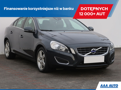 Volvo S60 II Sedan 2.0 D3 163KM 2011