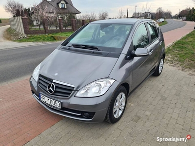 Mercedes A klasa A160 1.5 benzyna Zarejestrowany Stan Bardzo