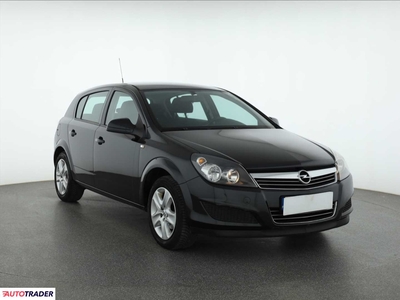 Opel Astra 1.6 113 KM 2012r. (Piaseczno)