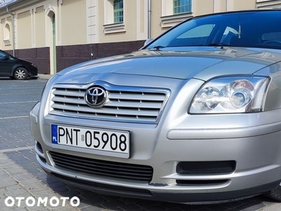 Toyota Avensis II niski przebieg, benzyna, automat, bezwypadkowy,