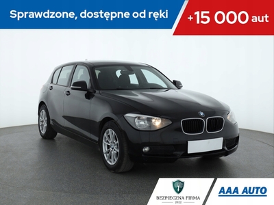 BMW Seria 1 F20-F21 Hatchback 5d 116i 136KM 2014