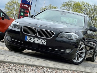 BMW Seria 5 F10-F11 Limuzyna 530d 258KM 2011