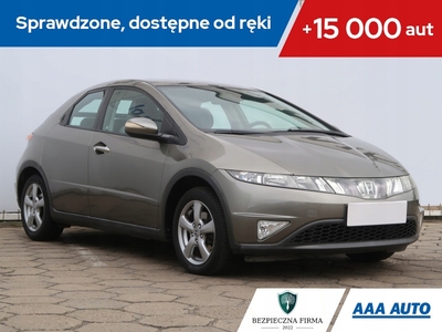 Honda Civic VIII Hatchback 5d 1.4 i 83KM 2006