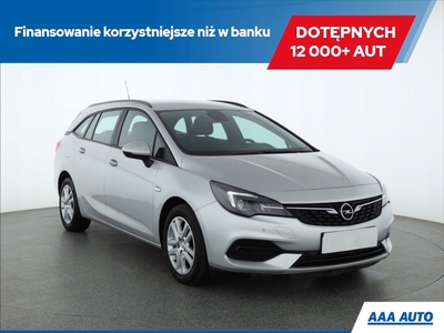 Opel Astra K Sportstourer Facelifting 1.5 Diesel 122KM 2020